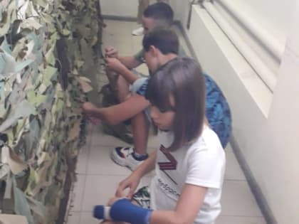 В Крымске открыли новый пункт плетения маскировочных сетей