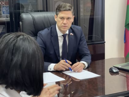 Сергей Алтухов продолжает помогать уроженцам Донбасса, столкнувшихся со сложностями при оформлении документов