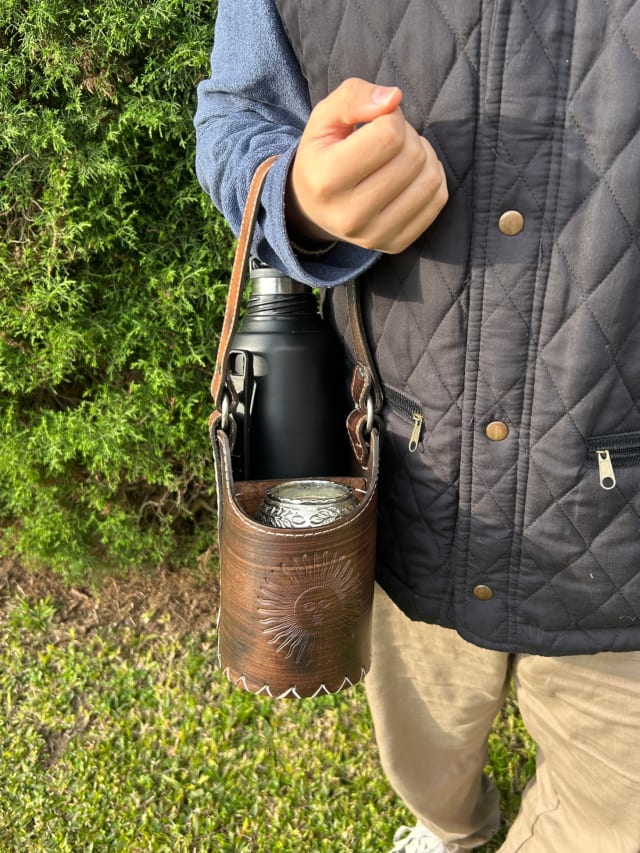 Canasta de cuero Sol de Mayo - Mates artesanales Puros Mates