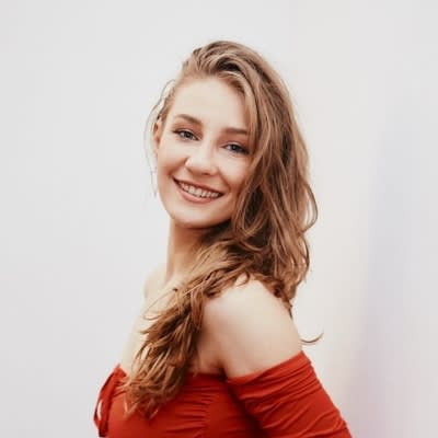 Claudia Givan