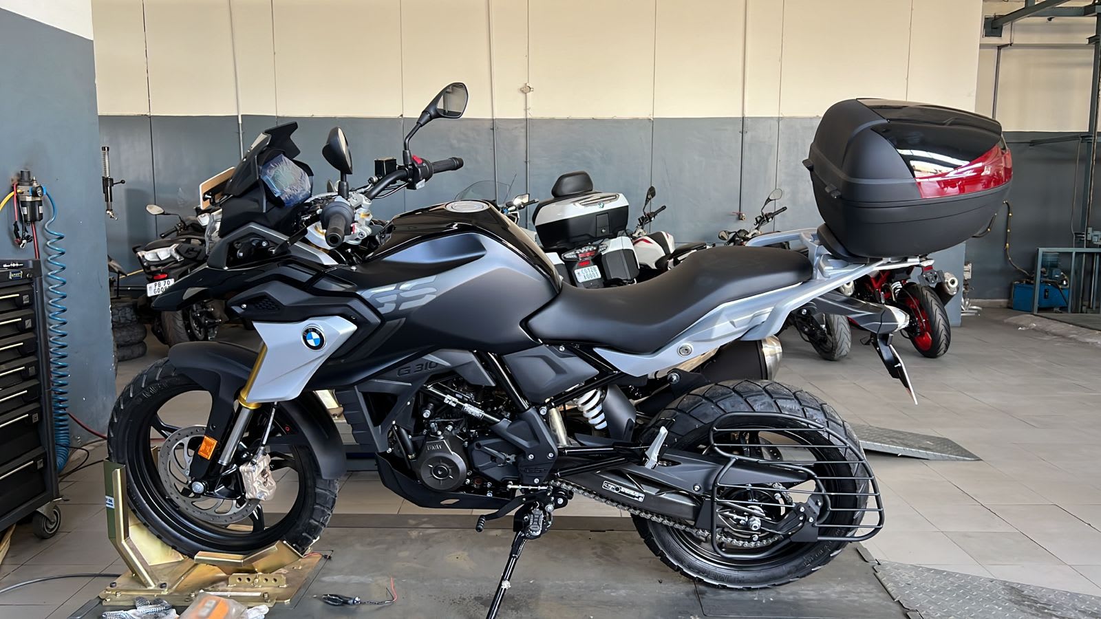 BMW 310 GS - Image 2