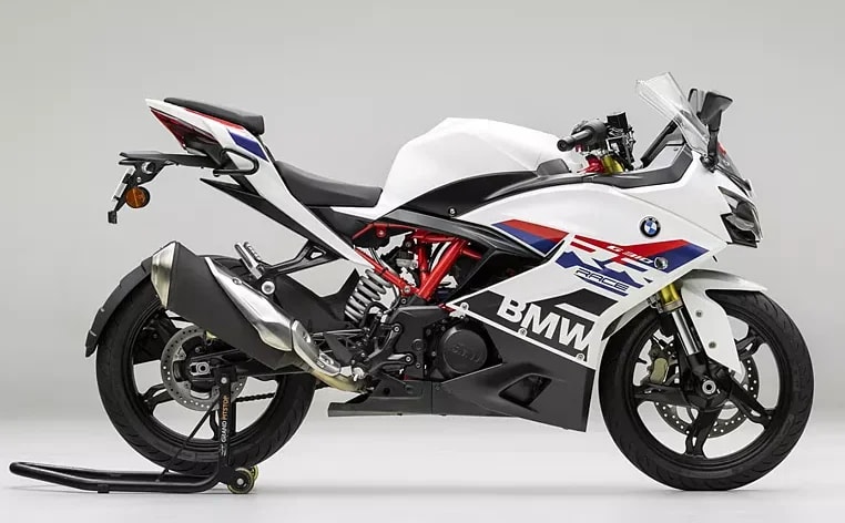 Rent Bmw g310rr in Manali