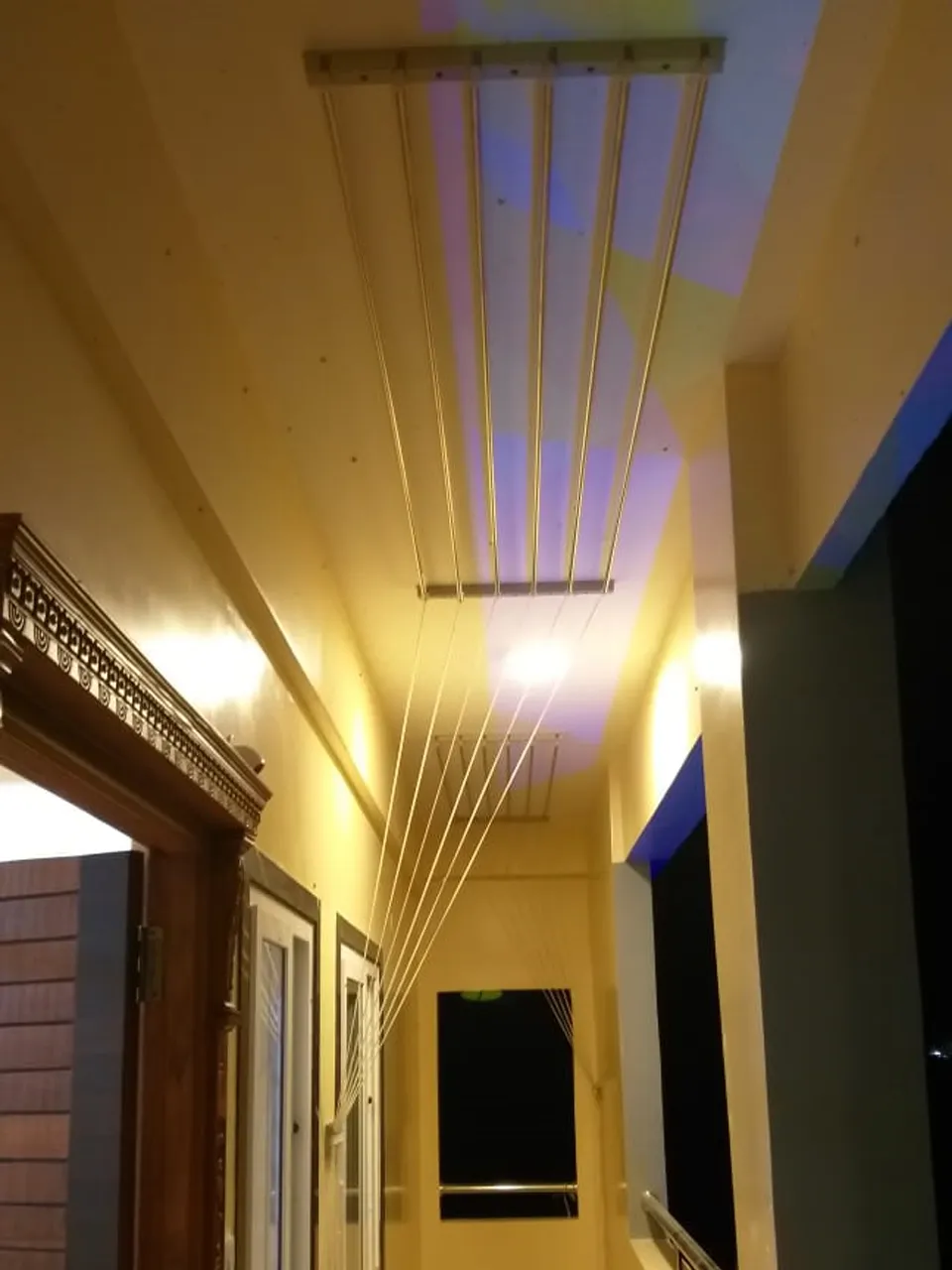 Stainless steel ceiling cloth hanger