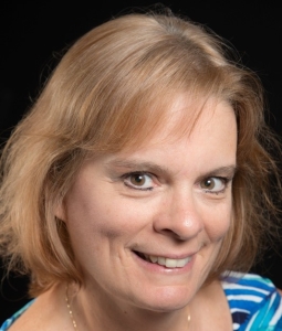 A. Maria Harcas
