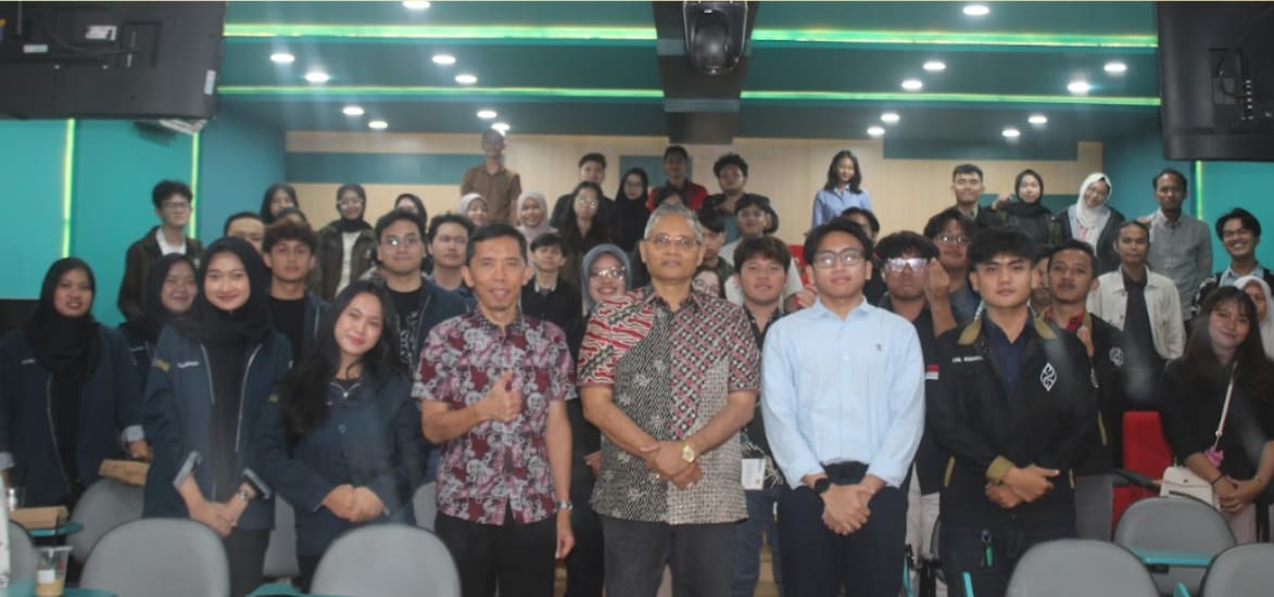 Mahasiswa Berdialog
