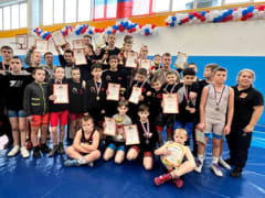 В Тихвине прошли состязания борцов