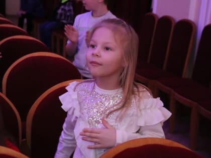 В уютном зале «Приозерского культурного центра «Карнавал» вчера царила атмосфера настоящего волшебства.