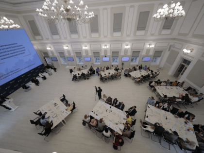 Из архивной в «цифровую»: областной архив учит работать с информацией по-современному