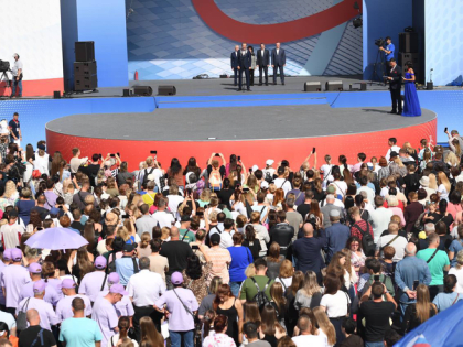 97-летие Ленинградской области: поздравления и торжества