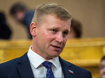 Всеволожск кипит от почета Низовского