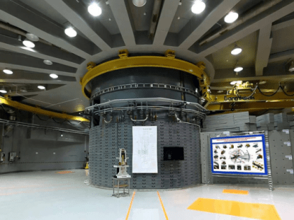 В День российской науки исследователи Ленобласти удостоены премий губернатора