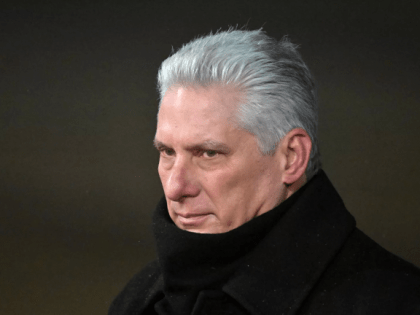 Президент Кубы Бермудес поднялся на борт 