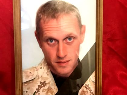 Тихвин проводил в последний путь бойца добровольческого формирования
