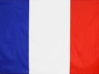 Макрон: Мы не исключаем отправку военных на Украину