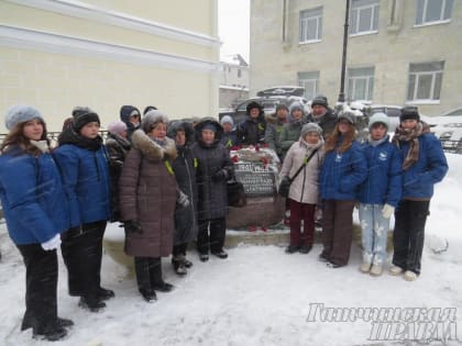 «Мы жили, крепясь ожиданьем, единою верой тверды»