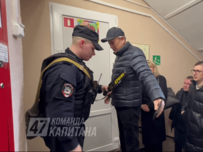 «Ремень наверное свистит». На участках в Ленобласти проверяют каждого, в том числе губернатора - видео