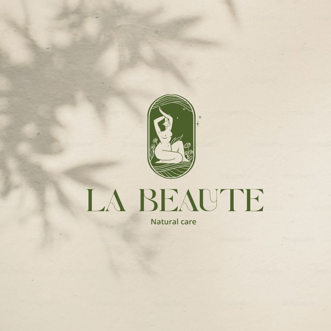 La Beauté Minimalist Glass Jar Mockup Design