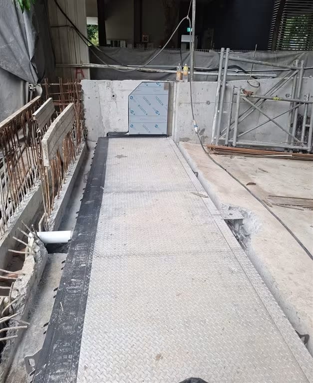 FX I-Guard Automatic Flip up Barrier - Great for Basement Carparks!