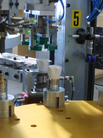 M.T. ZANETTI Semiautomatic Assembling, Test and Packaging Machine for Radiator Valve and Insert - Nut Group - Assembling Machines - 10