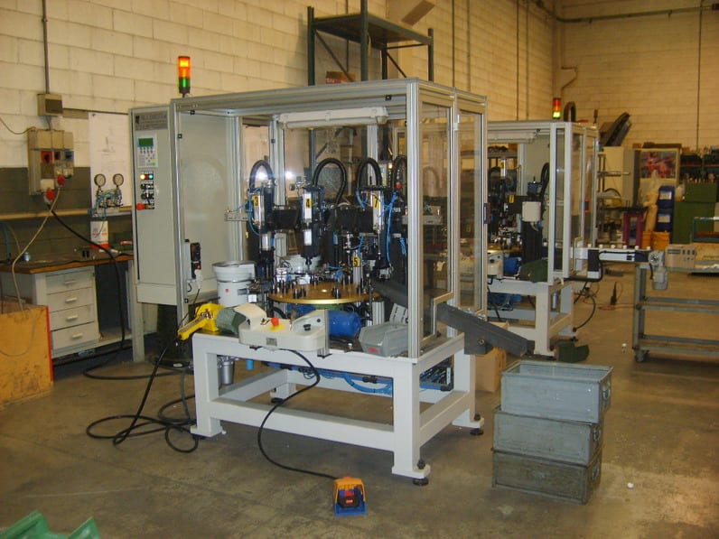 M.T. ZANETTI Semi Automatic Assembling Machine for Push Rod with O-ring and Cap