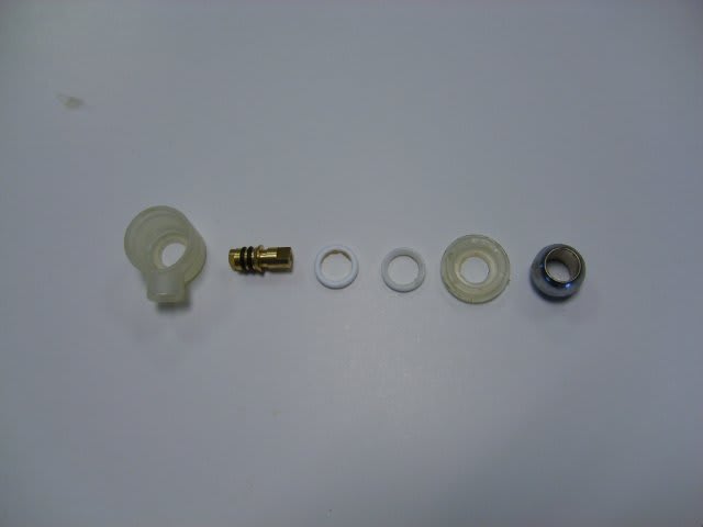 M.T. Zanetti Semi Automatic Machine for Assembling Plastic Ball Valves (Interior Body) - Assembling Machines - 2