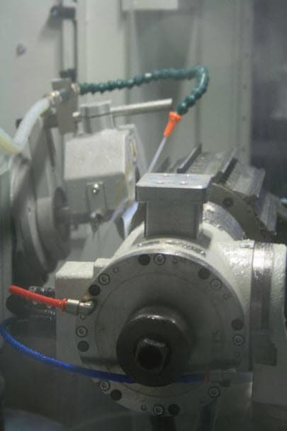 NESI SMART 500 - UNIVERSAL GRINDING MACHINE WITH CONTROLLED MOVEMENT OF 1-4 AXES - Tool Grinding Machines - 2