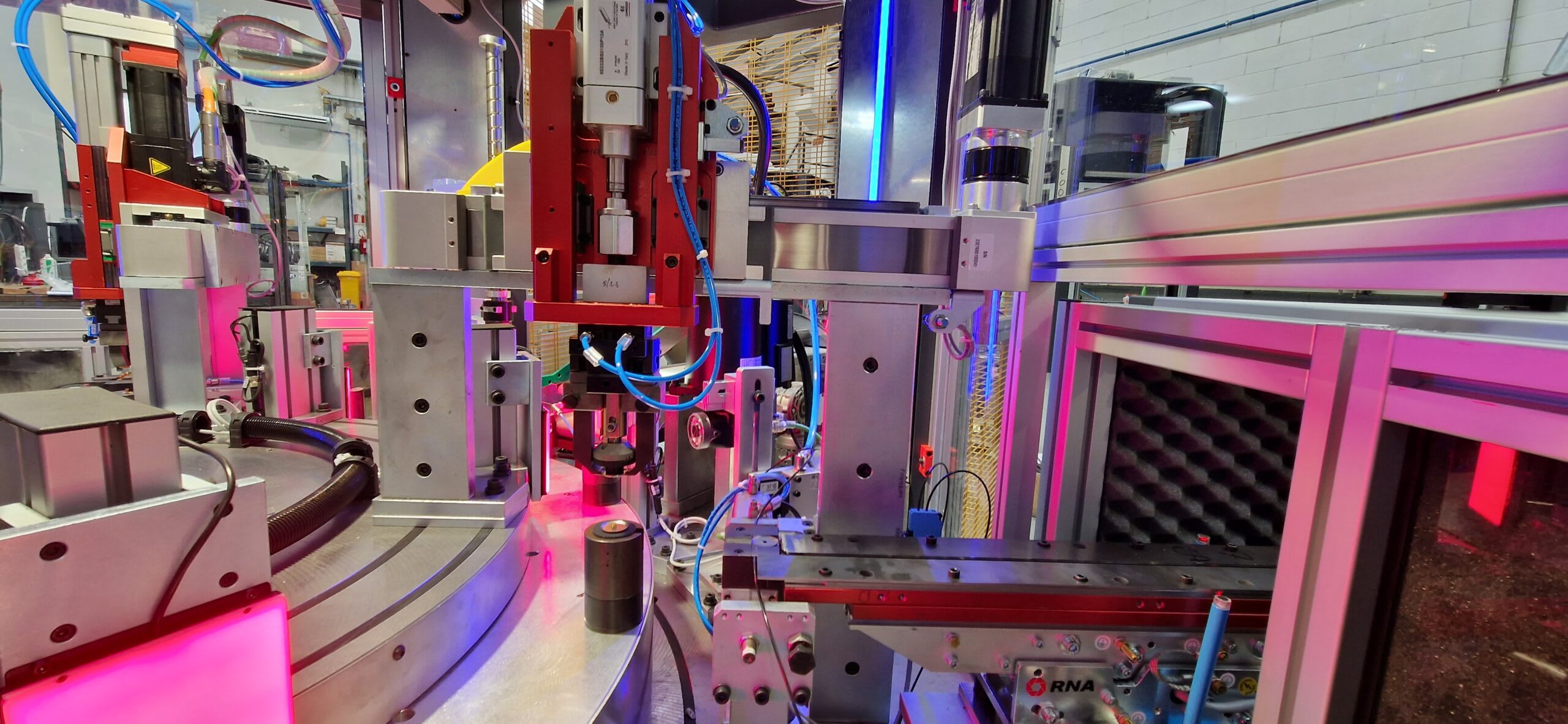 M.T. ZANETTI Pnömatik Valf Membranlarının Montajı ve Testi için ELEKTRİKLİ Robotik Hücre - Montaj Makineleri - 5