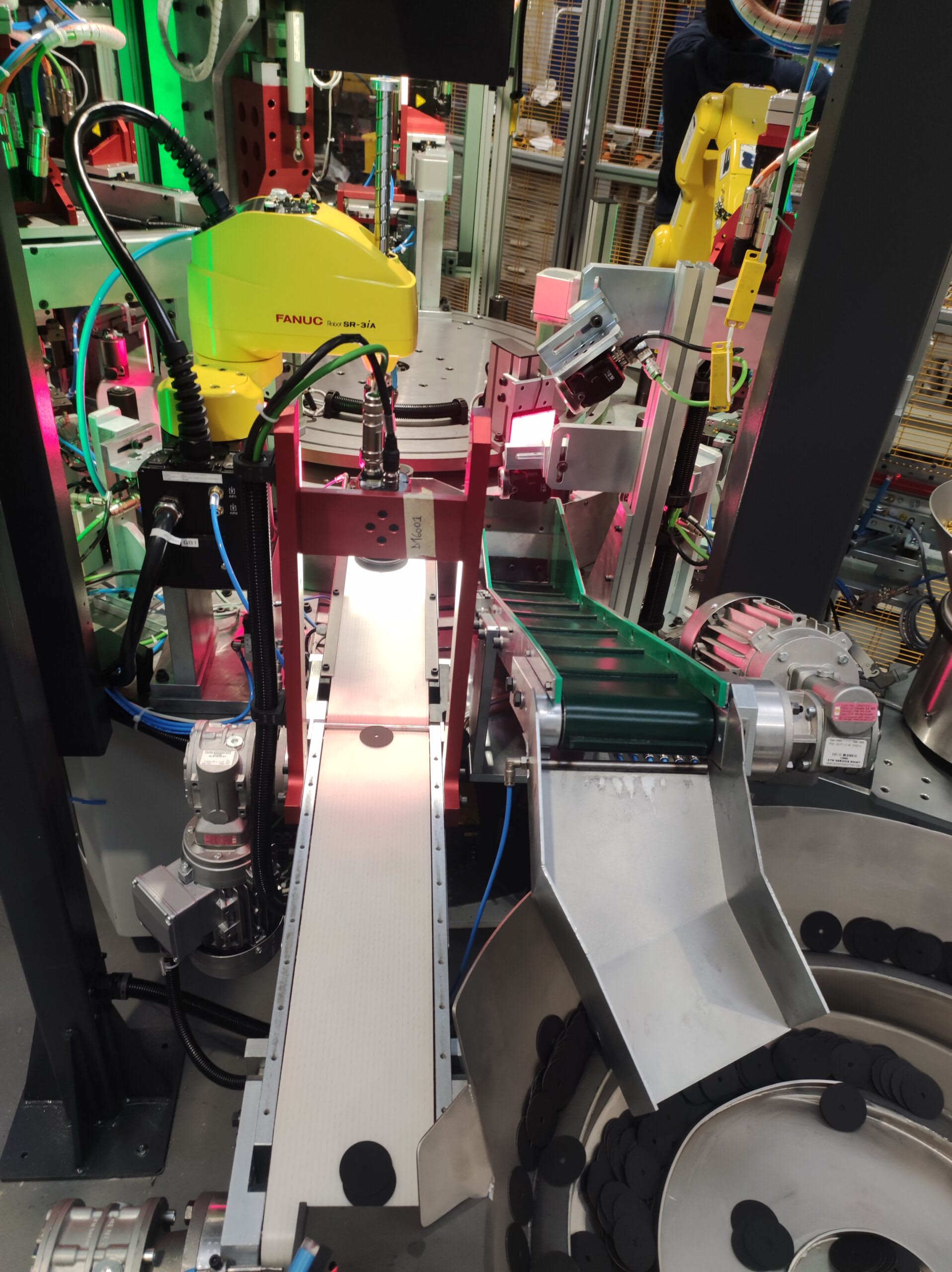 M.T. ZANETTI Pnömatik Valf Membranlarının Montajı ve Testi için ELEKTRİKLİ Robotik Hücre - Montaj Makineleri - 12