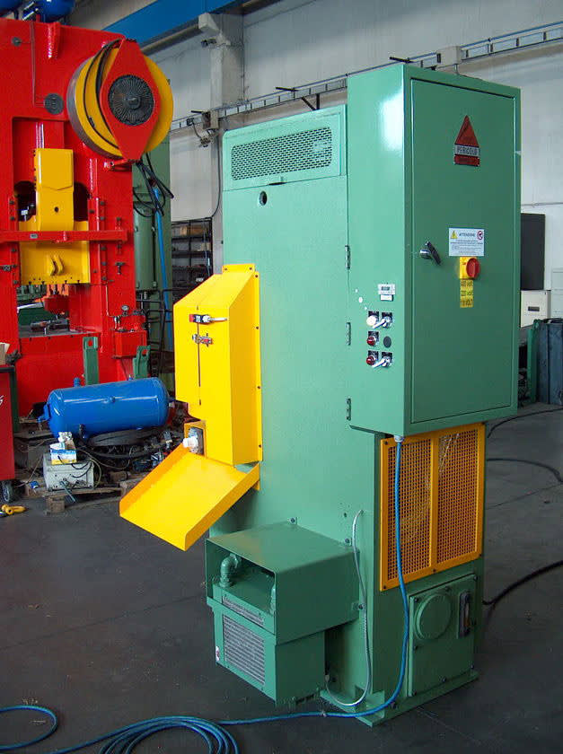 PORTA P25/4 - 25 ton Trimming Press with Rotary Table - Trimming Presses - 4