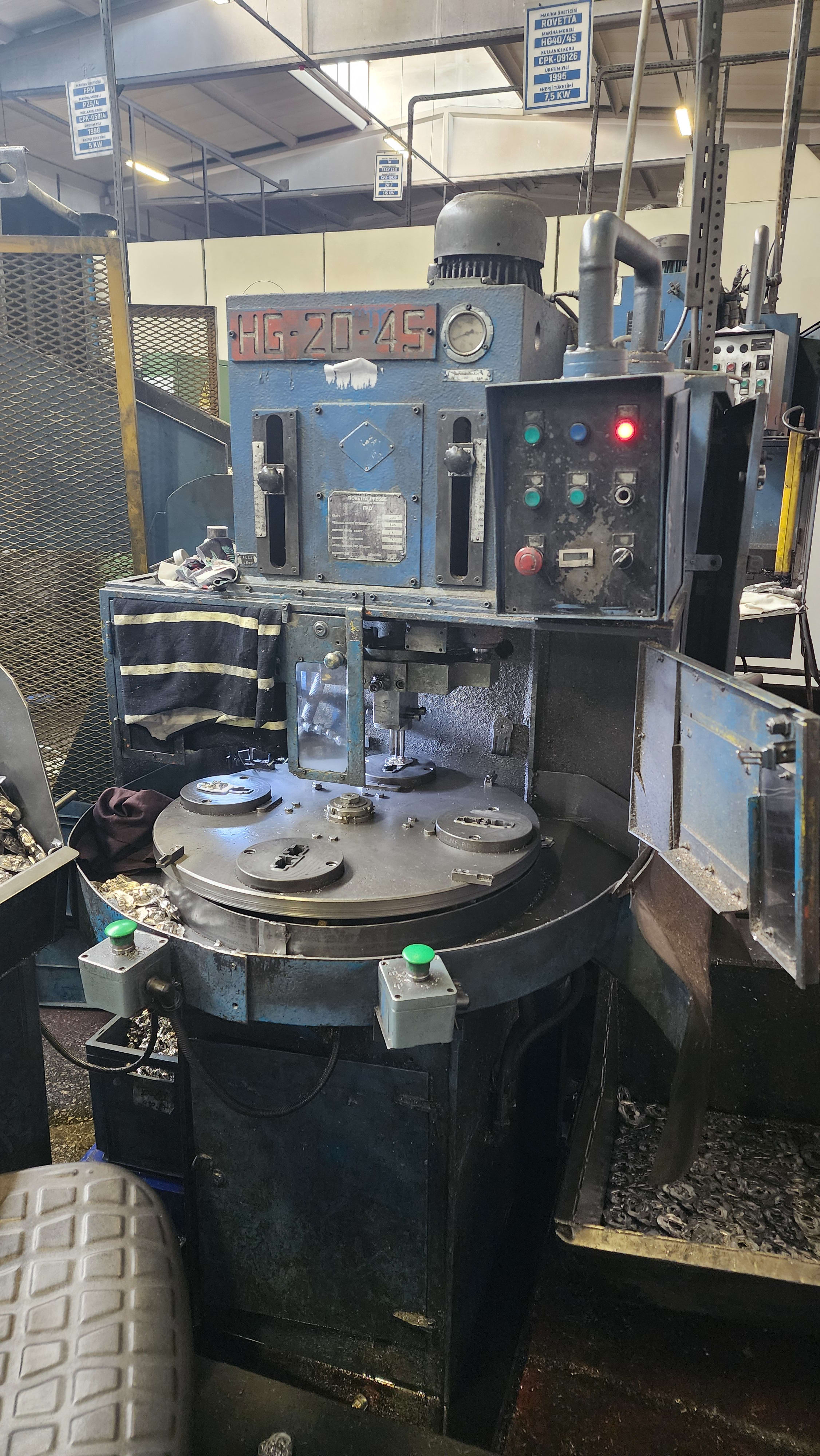 ROVETTA 20 ton Döner Tablalı Çapak Kesme Presleri (2 adet) - Çapak Kesme Presleri