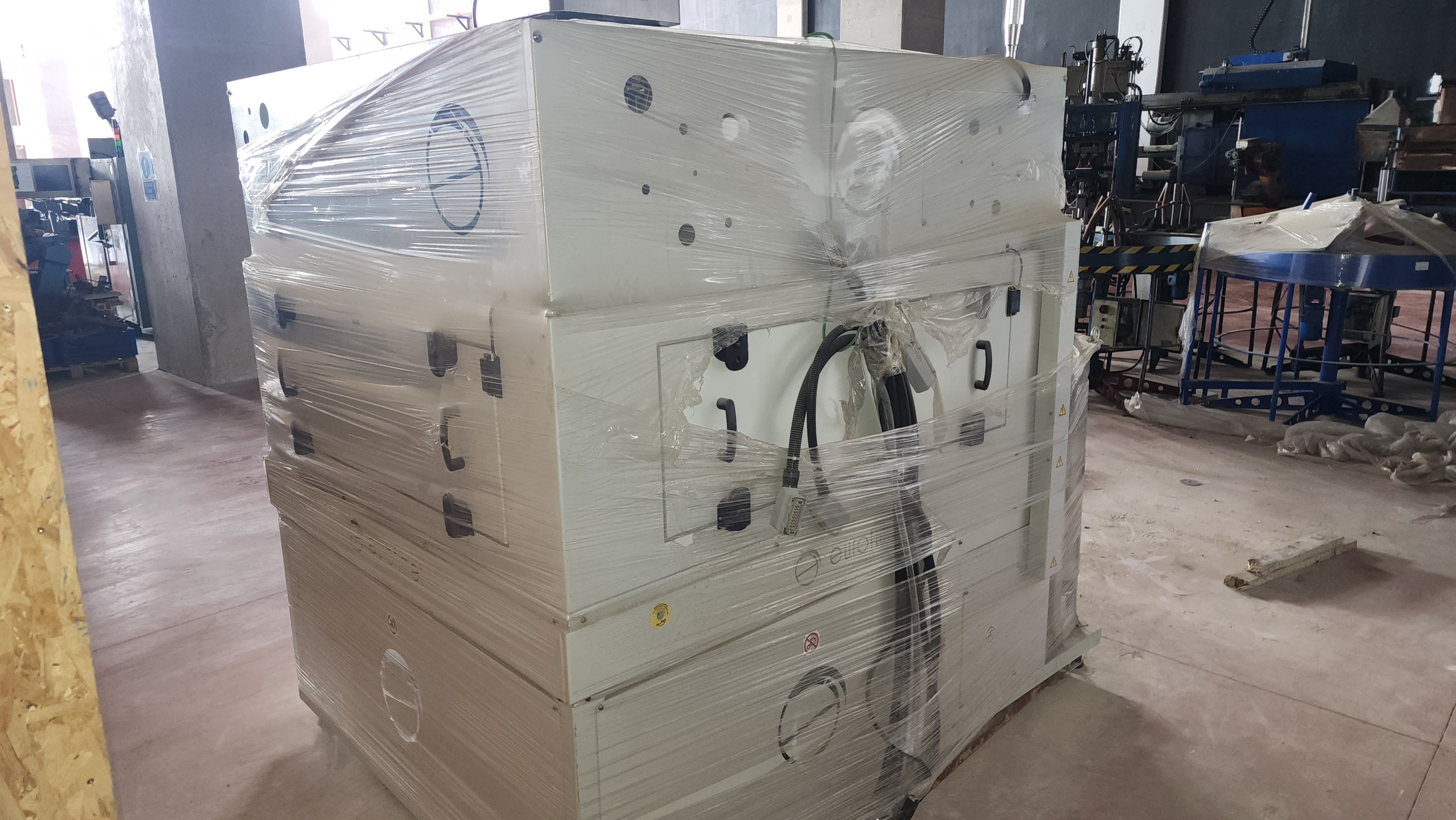 Eurofimet HİÇ KULLANILMAMIŞ Döner Tablalı Su Bazlı Yağ Alma Makinesi (2 Adet) - Endüstriyel Yıkama (Yağ Alma) Makineleri - 7