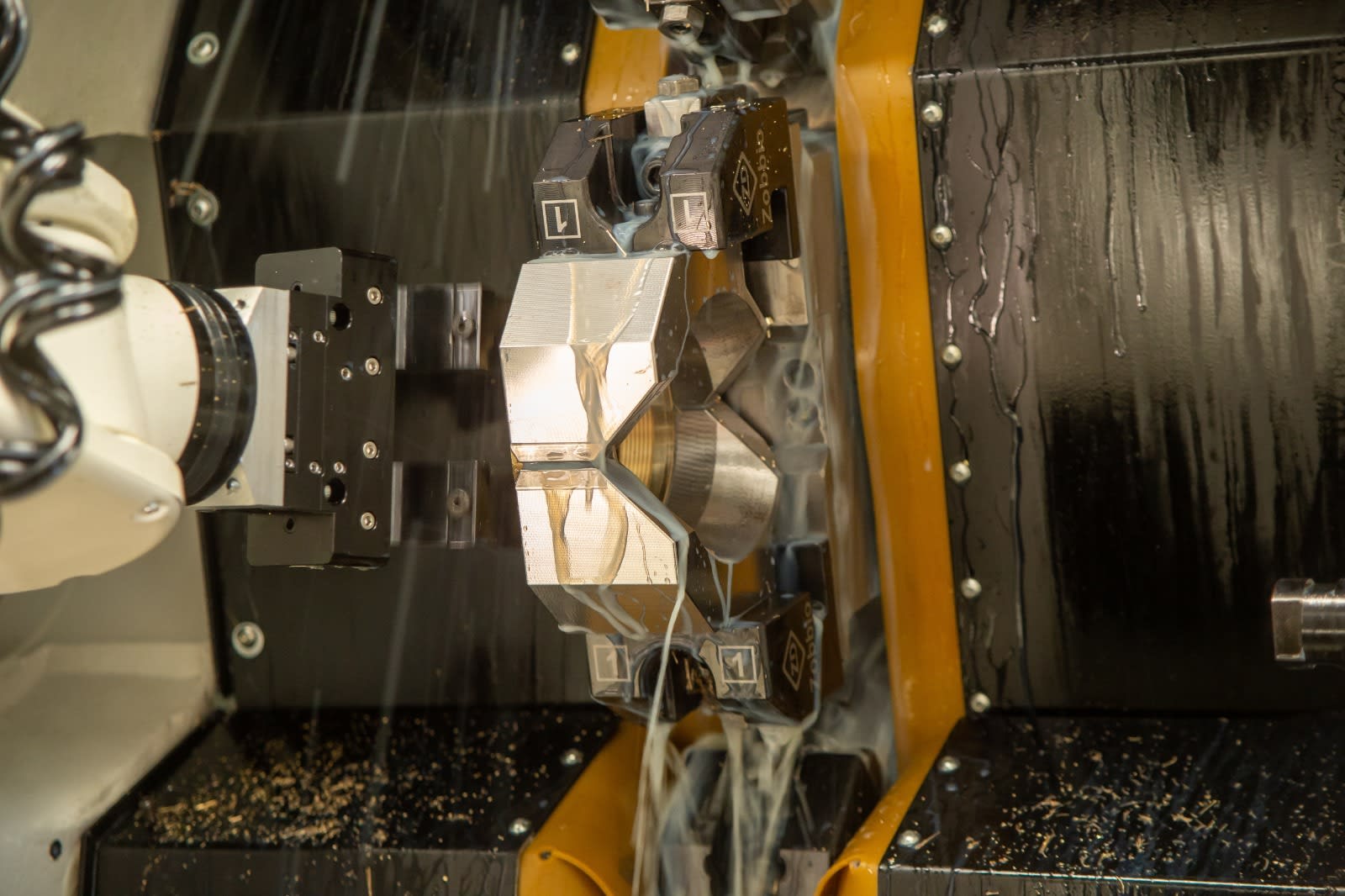 ZD OMFS 13 Units 10 Stations CNC Transfer Machine with Robotic Automatic Loading and Unloading - Transfer Machines - 2