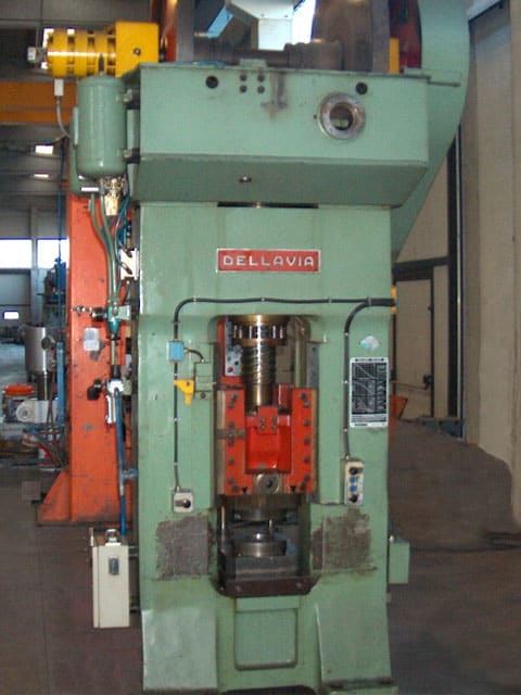 DELLAVIA Lecce DELLAVIA Lecce