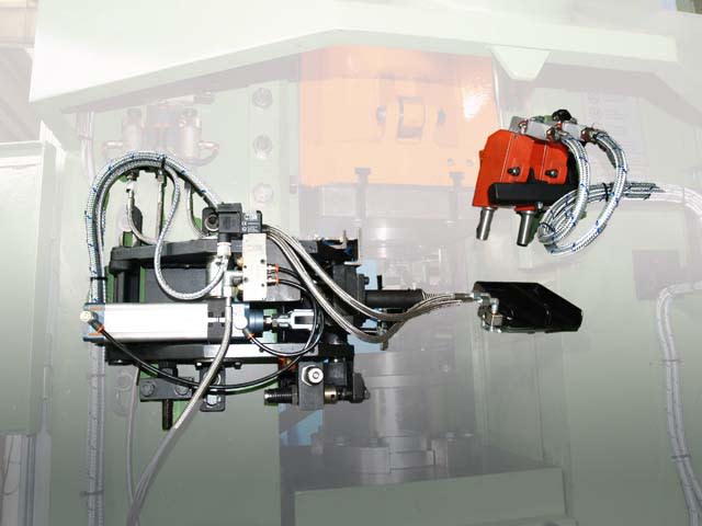 Rotary Unloading Spoon - Press Automation Applications