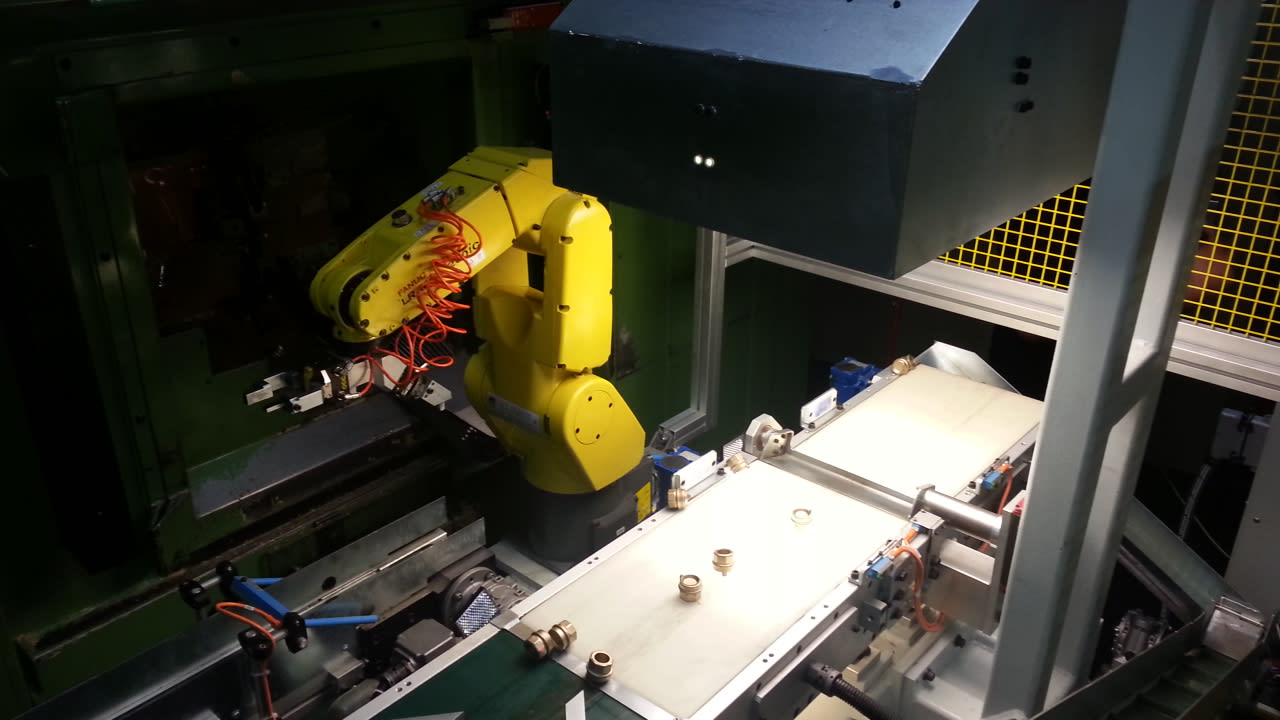 M.T. ZANETTI - FANUC - 6 Axis Loading and Unloading Robot for Transfer Machines - Robotized Automation Applications - 16