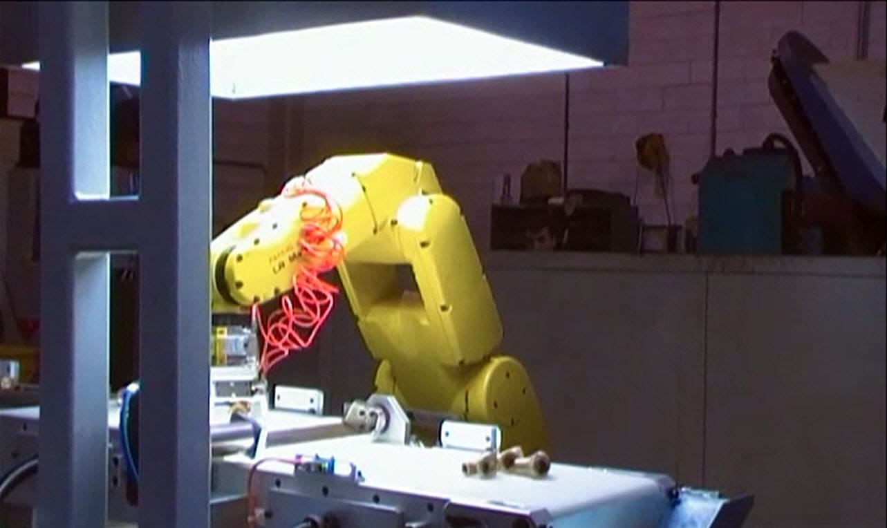 M.T. ZANETTI - FANUC - 6 Axis Loading and Unloading Robot for Transfer Machines - Robotized Automation Applications - 4
