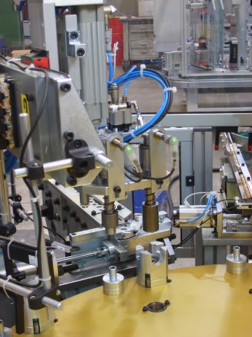 M.T. ZANETTI Assembling Machine for Curved and Straight Raditor Ball Valves - Assembling Machines - 2