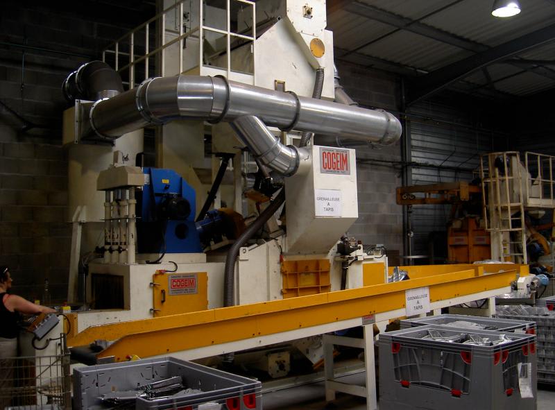 Cogeim Continuous feed – tunnel type - mesh-belt shot blasting machine for metallic parts - STL Series - Shotblasting Machines - 4