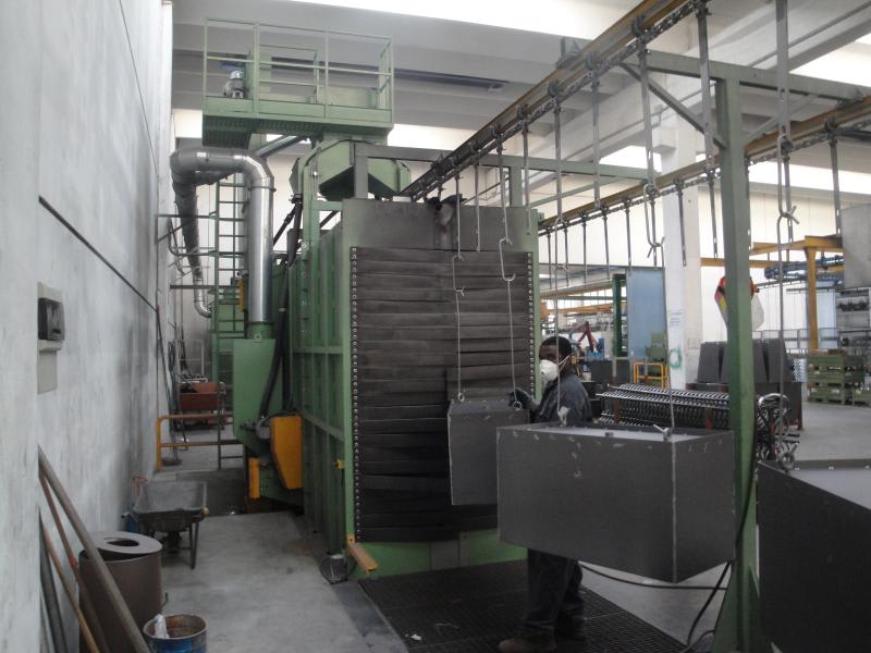 Cogeim Continuous feed – pass-through – hanging load type shot blasting machine - GTU Series - Shotblasting Machines