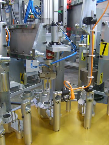 MT Zanetti Assembling Machine for the PVC Ball Valves - Assembling Machines - 5