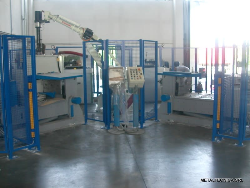 Metaltecnica Robotized Casting Cells for Aluminum - Diecasting Machines - 4