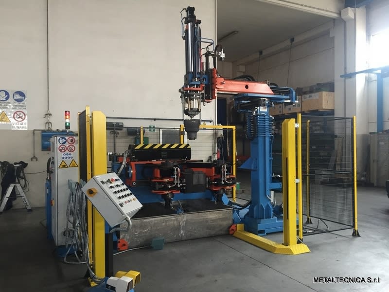 Metaltecnica Brass / Bronze Casting Machine With Manual Loading - Diecasting Machines - 3