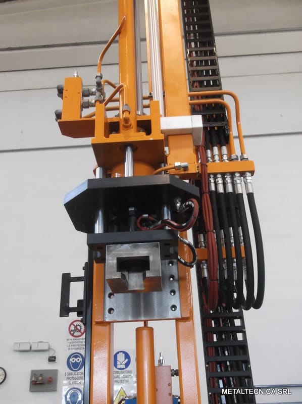 Metaltecnica Brass / Bronze Casting Machine With Manual Loading - Diecasting Machines - 17