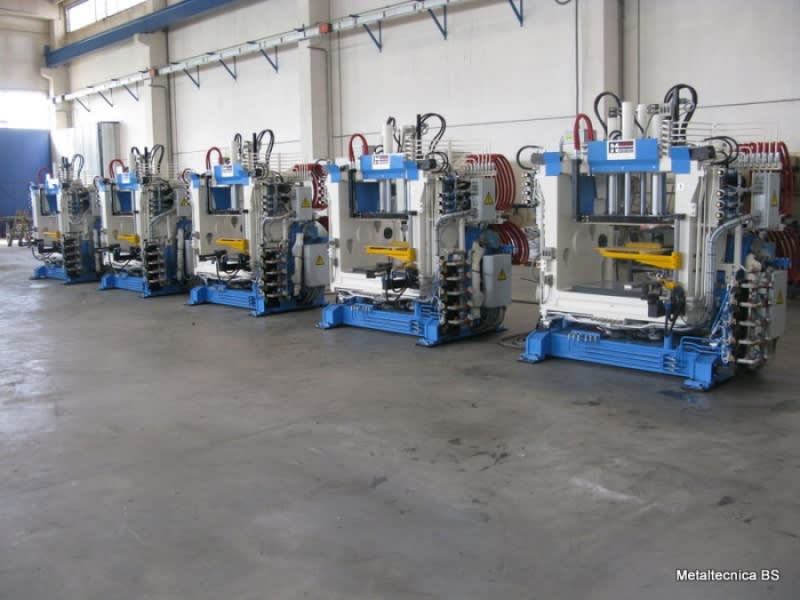 Metaltecnica Manual or Robotized Aluminum Casting Machines - Diecasting Machines - 3