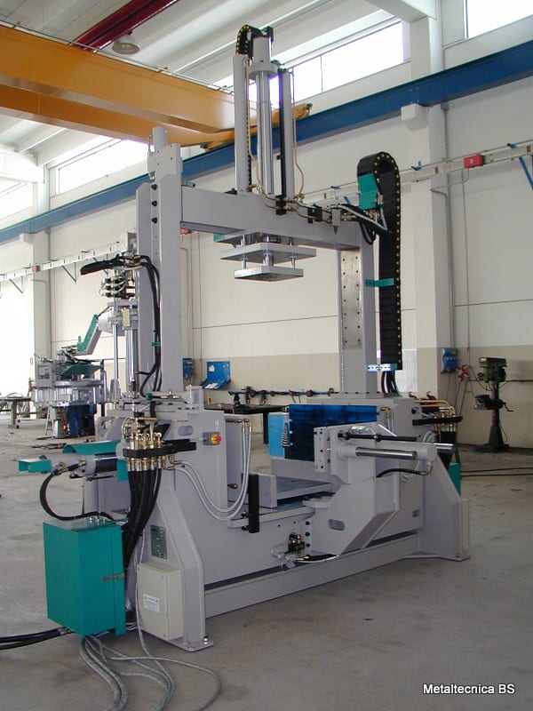Metaltecnica Manual or Robotized Aluminum Casting Machines - Diecasting Machines - 13