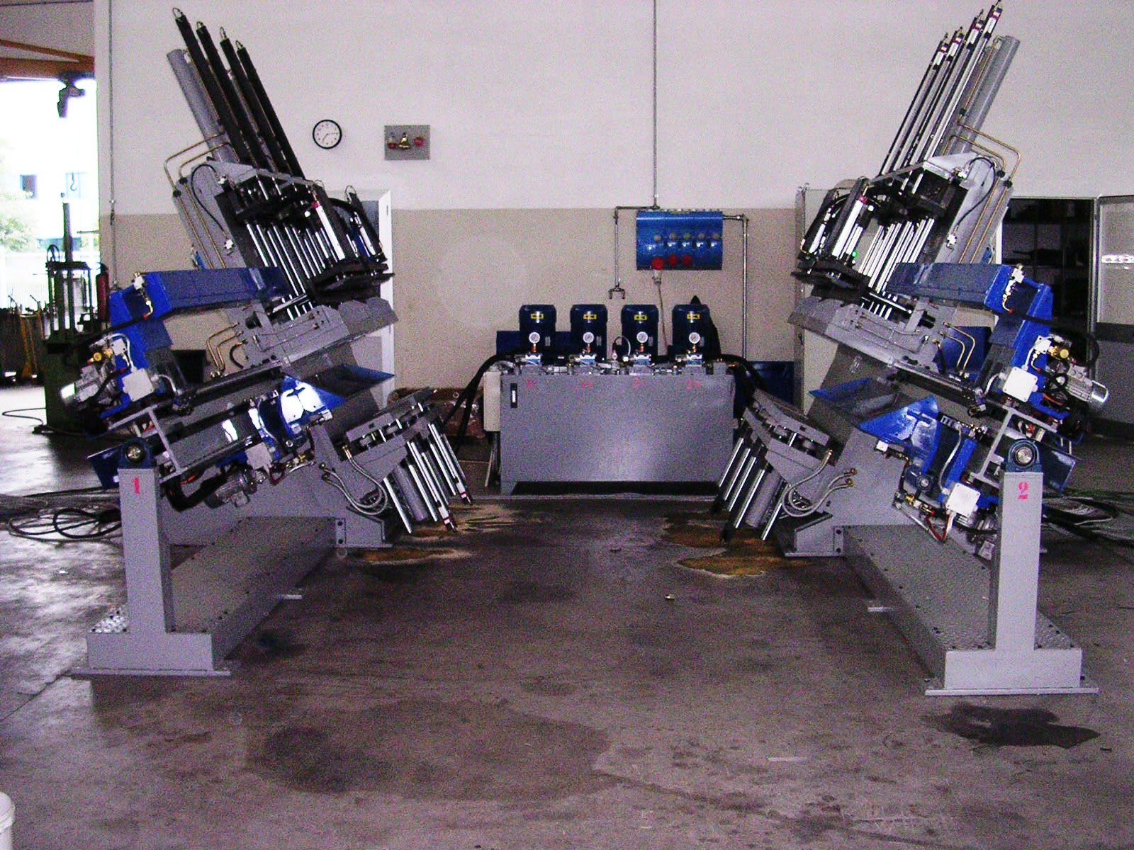 Metaltecnica Manual or Robotized Aluminum Casting Machines - Diecasting Machines