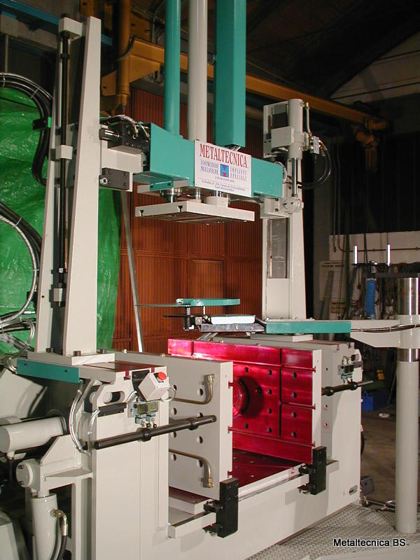 Metaltecnica Manual or Robotized Aluminum Casting Machines - Diecasting Machines - 6