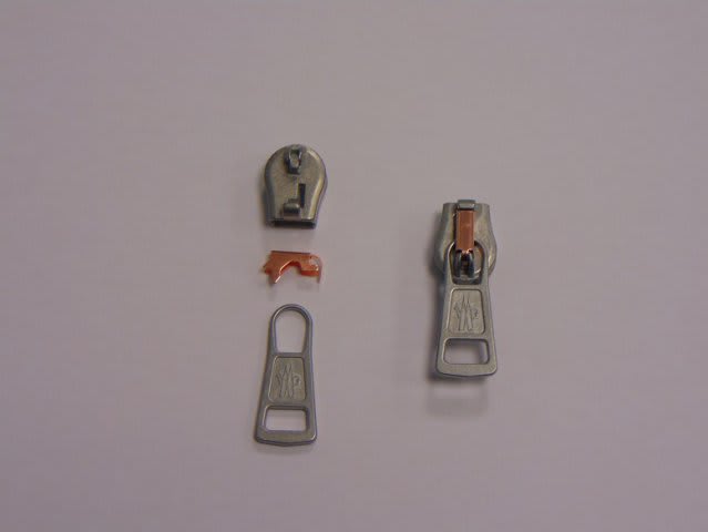 MT Zanetti Automatic Assembling Machine for Zip Sliders - Assembling Machines - 7