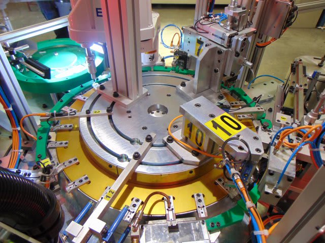 MT Zanetti Automatic Assembling Machine for Zip Sliders - Assembling Machines - 6