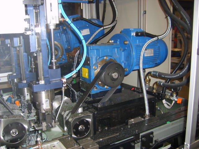 MT Zanetti Machine for Cutting Iron Square Spindle of Handles - Transfer Machines - 4